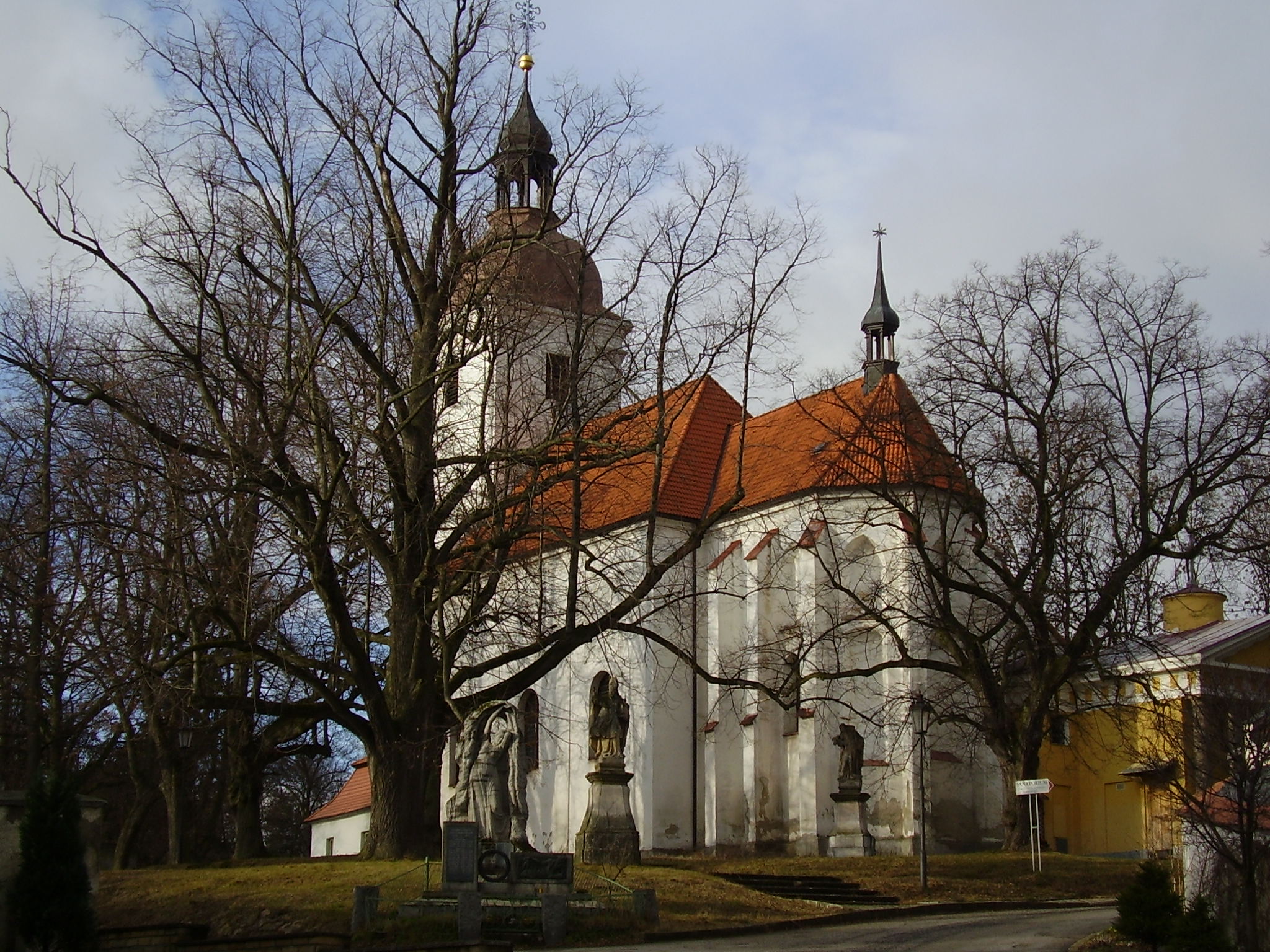 Římskokatolický kostel